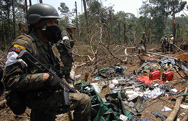 Los Bombardeos Cambiaron La Guerra En Colombia 4605