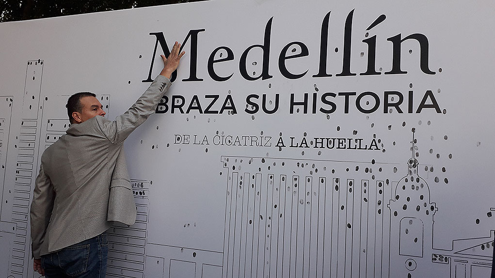 Medellín Abraza Su Historia