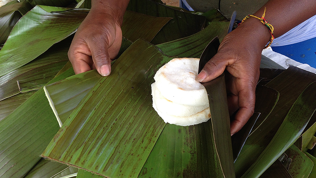 El arte de trabajar el maíz, una práctica ancestral afectada por la  pandemia