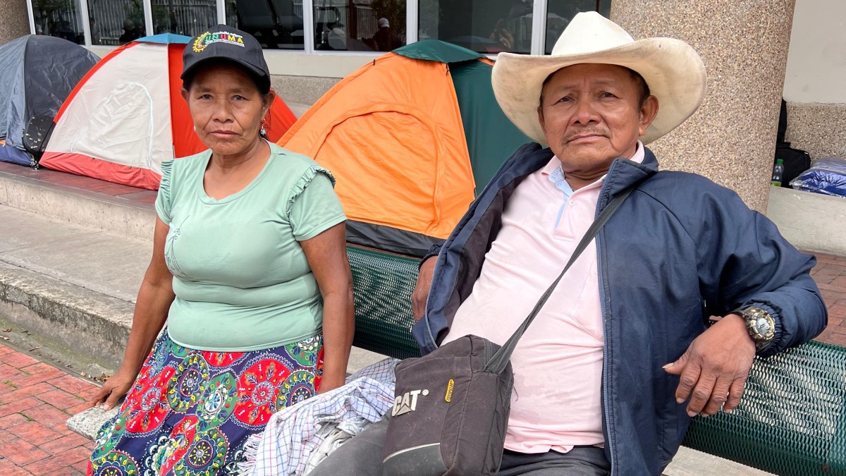 Desde esta mañana, miembros del pueblo Sikuani se tomaron las instalaciones de la Agencia Nacional de Tierras. Foto: Jonathan Sánchez Ascencio, Comunicador Social - Periodista ASOUNUMA
