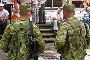 300-militares.jpg