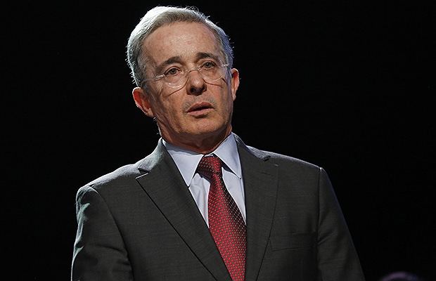 alvaro-uribe-620x400.jpg