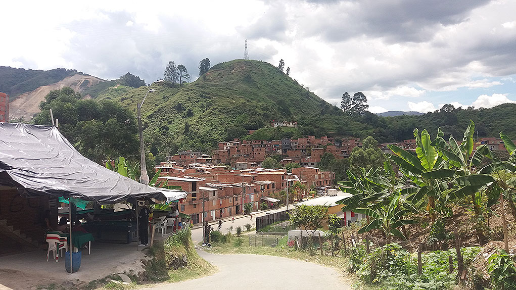 Defensoría alerta sobre riesgos de vulneración de derechos humanos en suroccidente de Medellín
