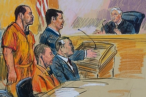 Fiscalía imputa 31 cargos a Mancuso