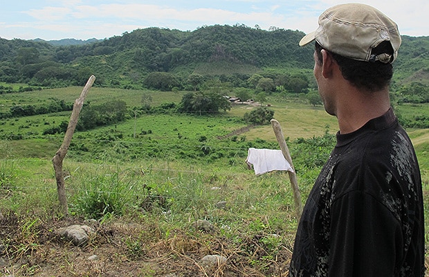 desalojo-campesinos-carmen-bolivar-1