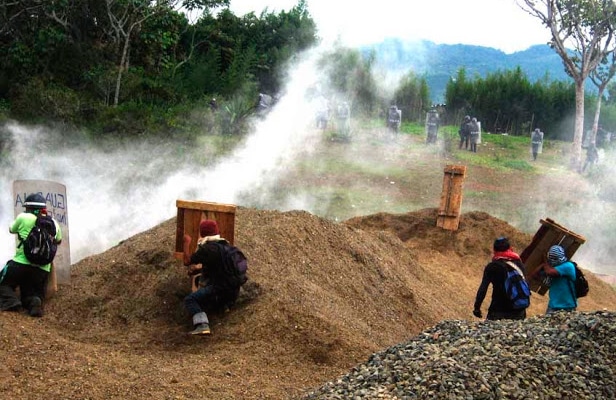 Van 150 indígenas heridos por reclamación de tierras en Cauca